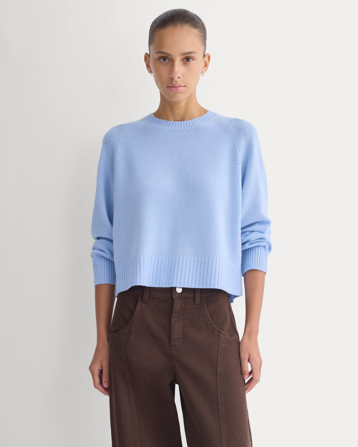 The Boxy Crew in Cashmere in Centaurea Blue — front view