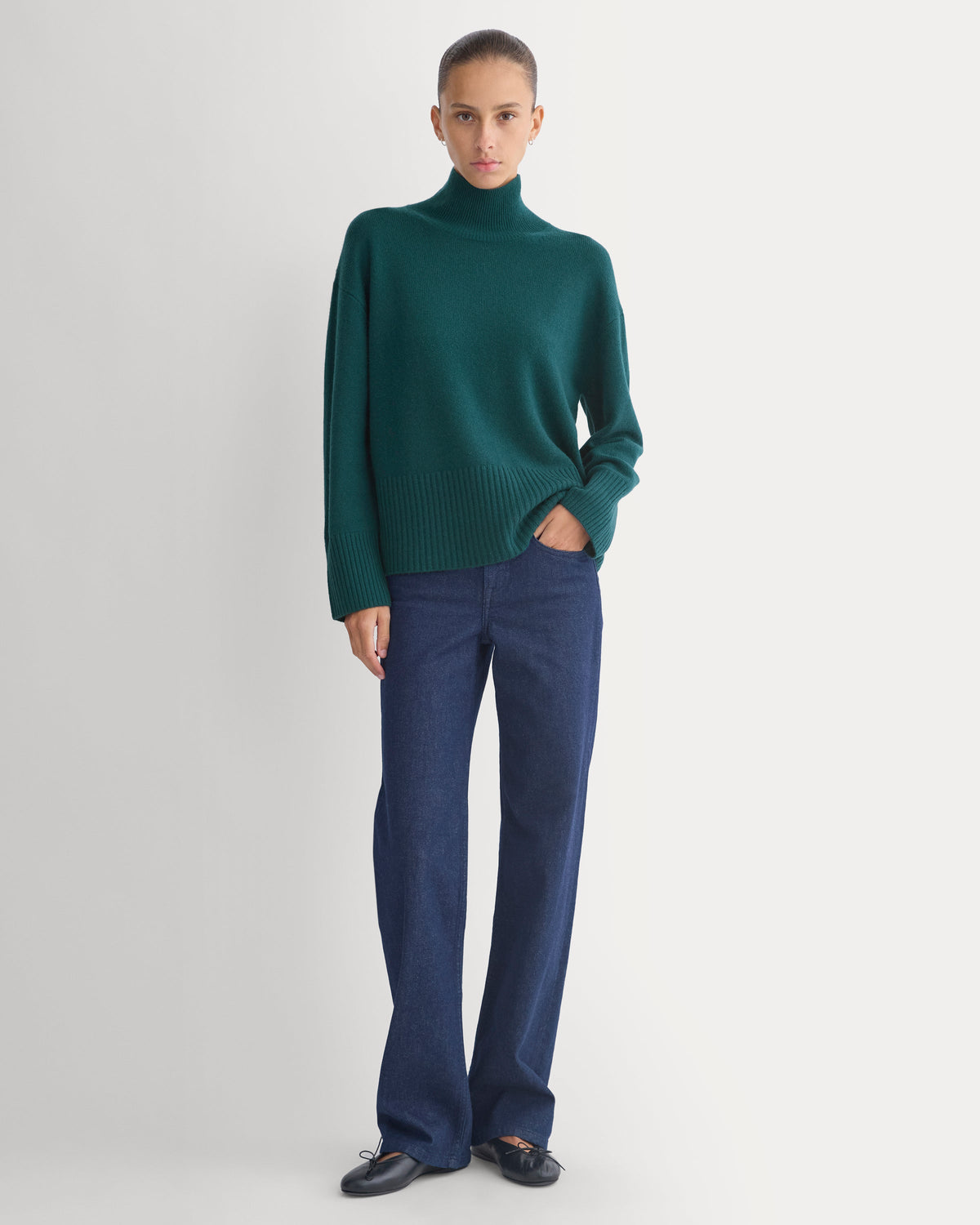 The Boxy Turtleneck in Cashmere in Ponderosa Pine — alternate view