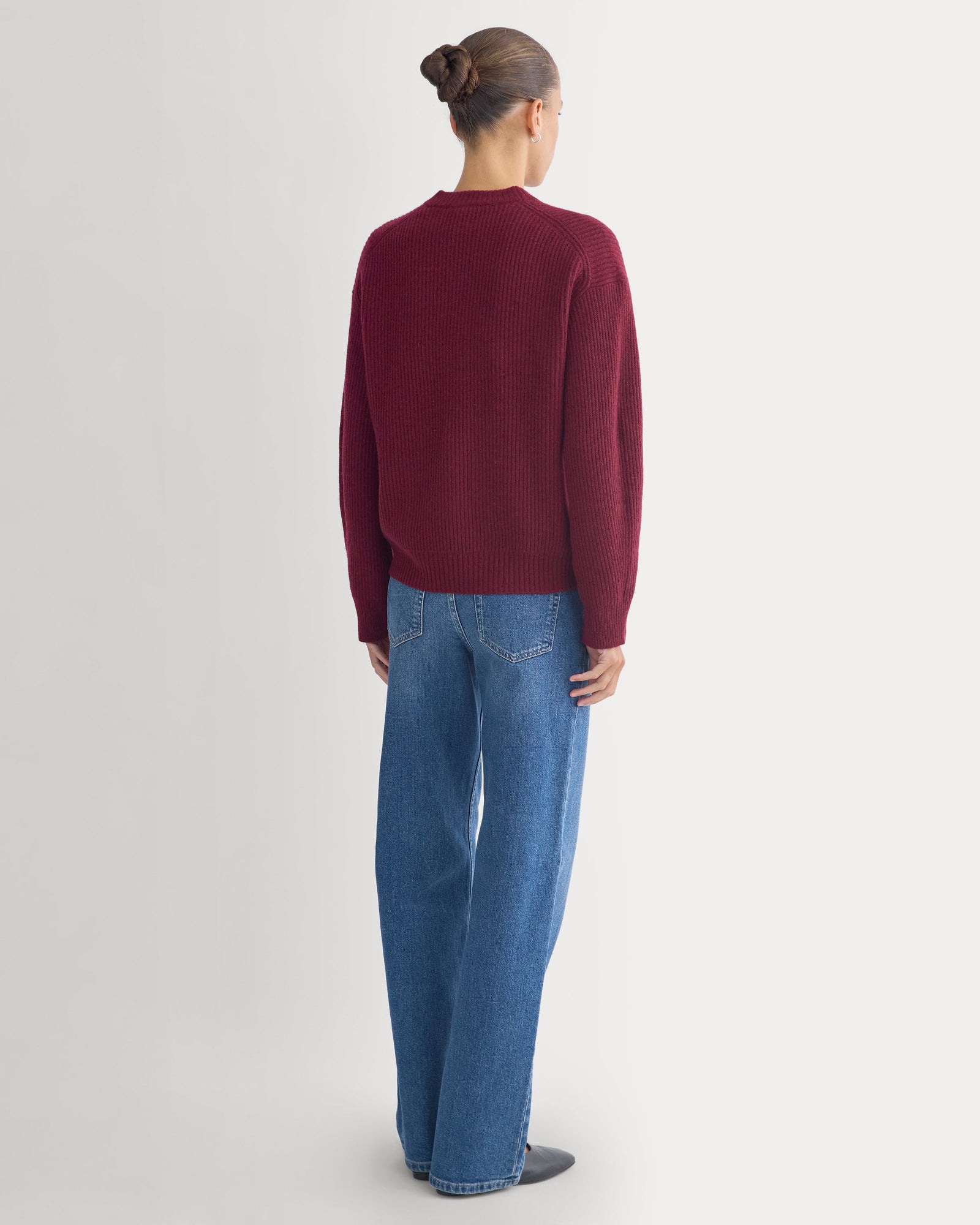 Cashmere Fisherman Crew in Heather Wine — detail view