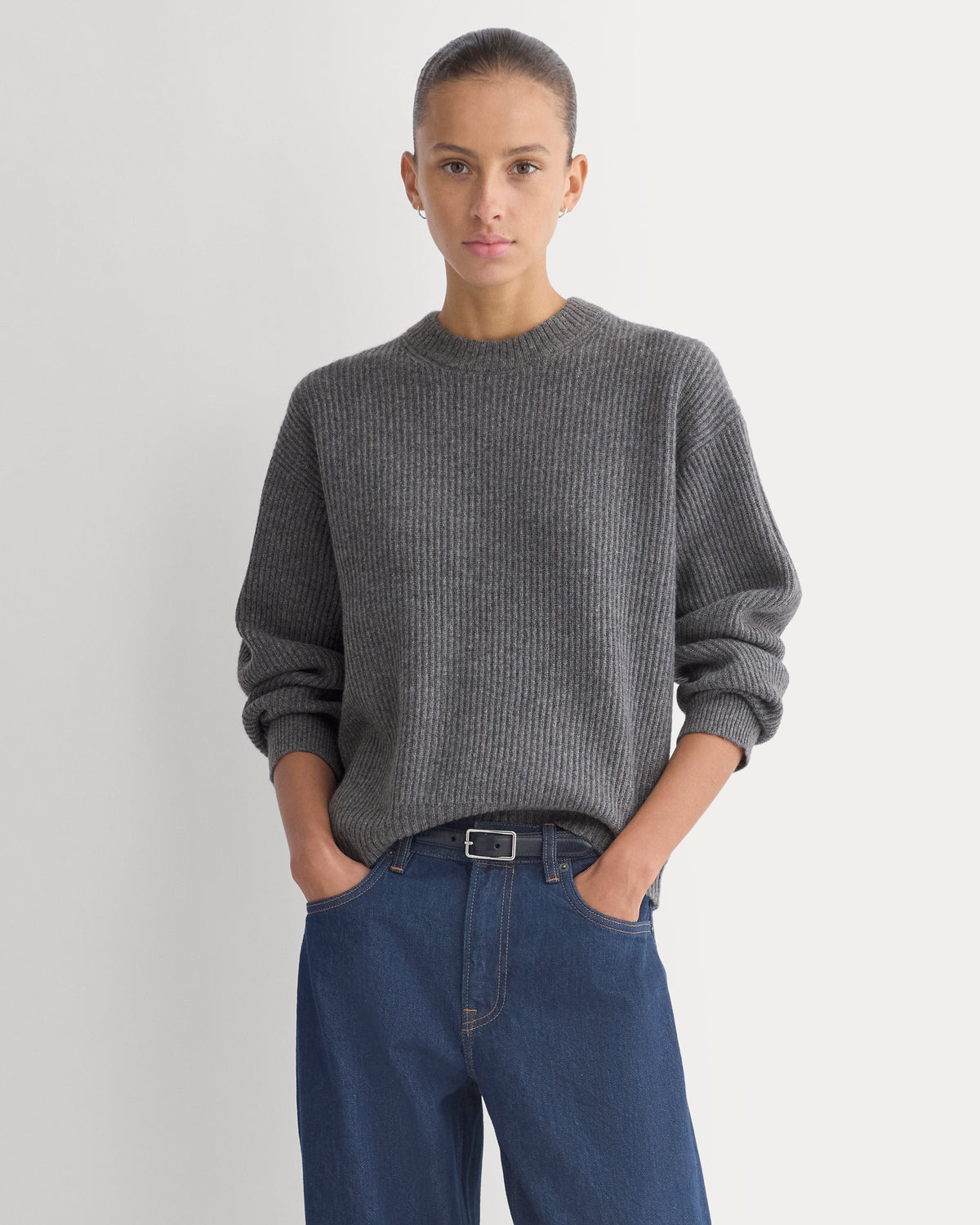 Cashmere Fisherman Crew in Heather Charcoal — front view