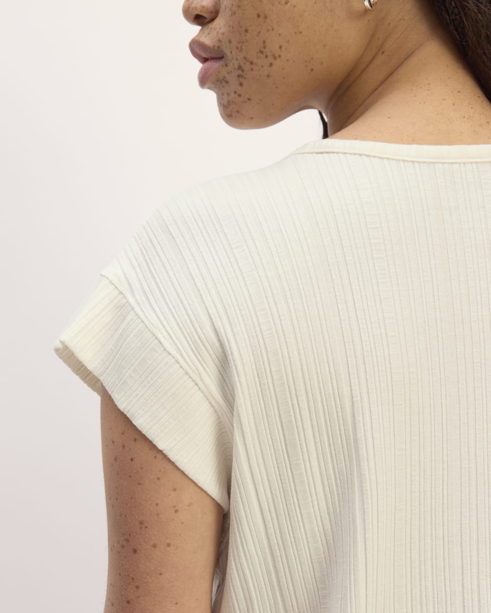The Rib Muscle Tee in Bone — detail view