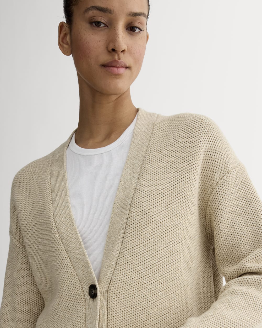 The Cotton Honeycomb Cardigan in Mojave Desert / Natural — detail view
