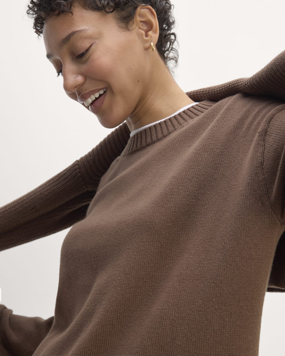 The Boxy Sweater in Everyday Cotton in Cocoa — detail view