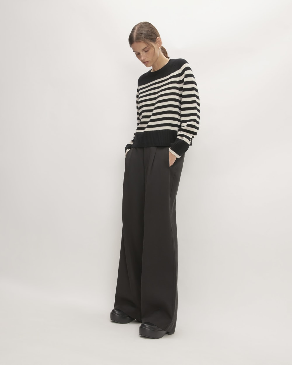 The Boxy Crew in Cashmere in Black / Bone — detail view