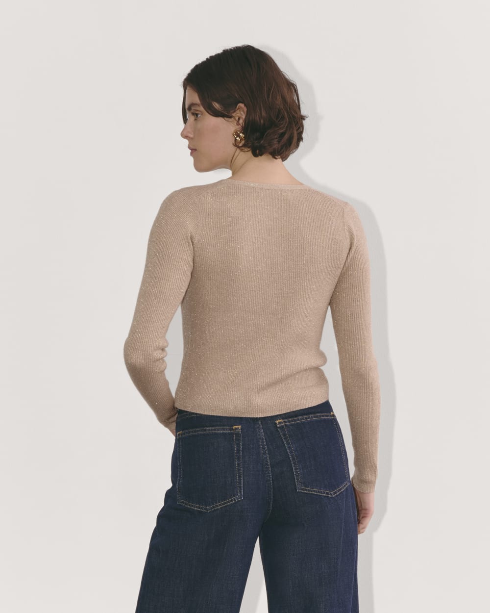 The Cardigan in Lurex Merino in Gold — detail view