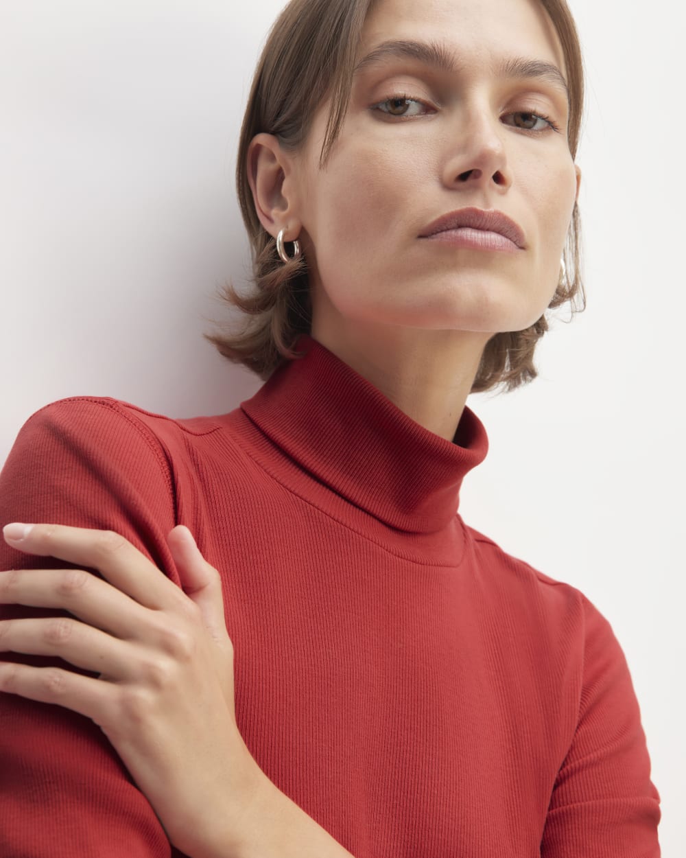 The Luxe Rib Turtleneck in Haute Red — detail view