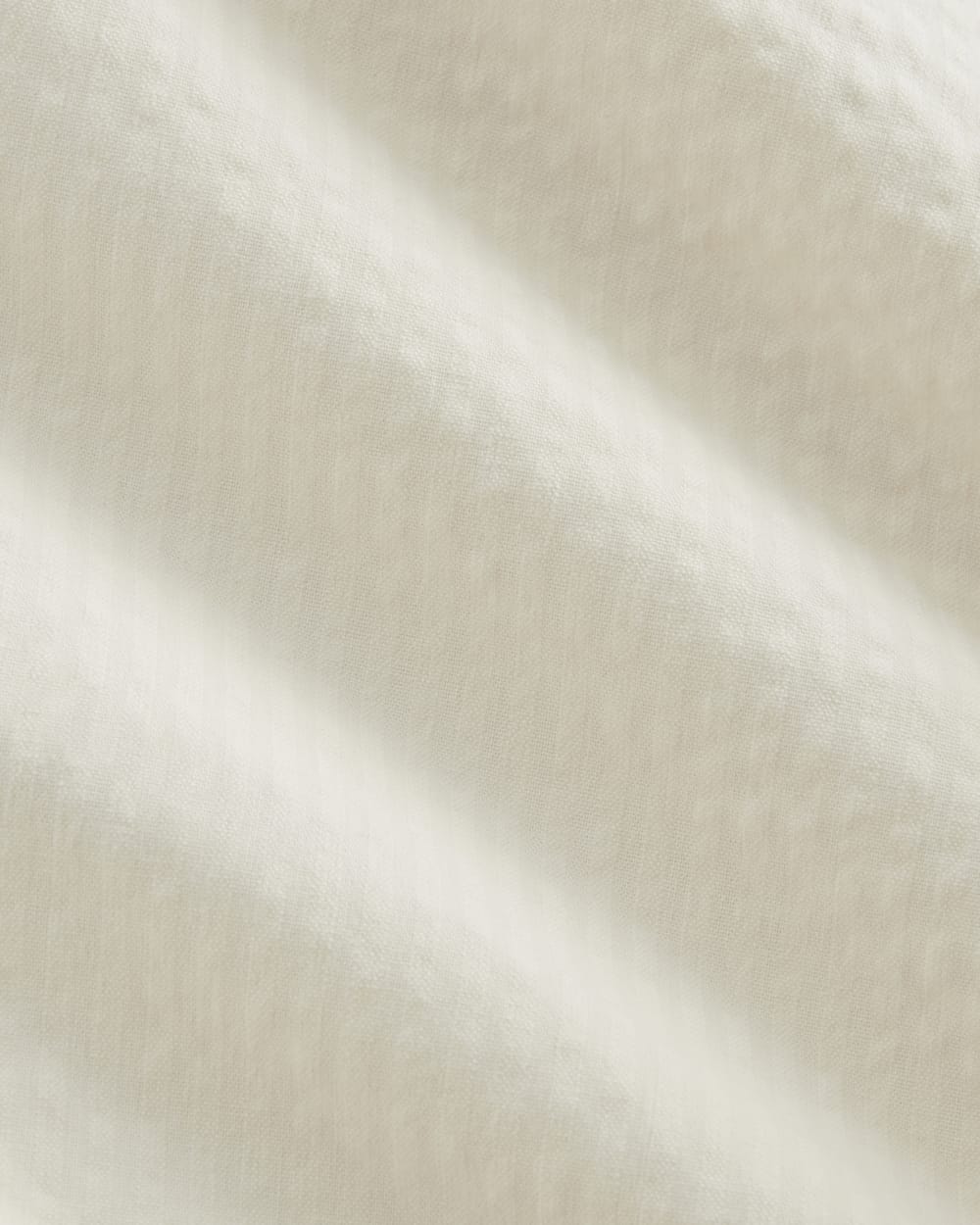 The Seersucker Pull-On Short in Bone — detail view