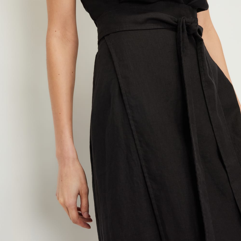 The Linen Wrap Skirt in Black — detail view