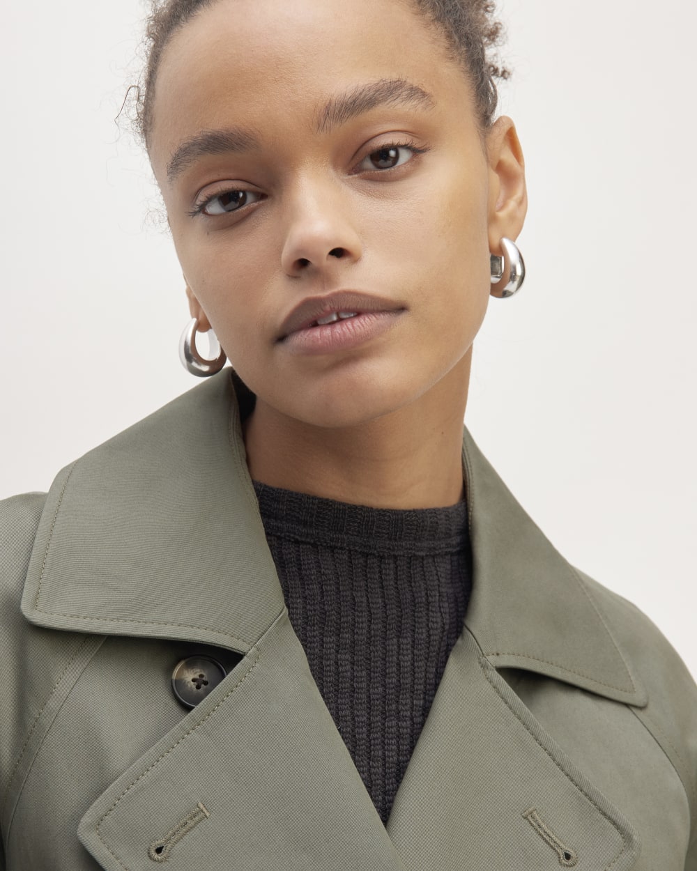 The Trench Coat in Pewter Green — detail view