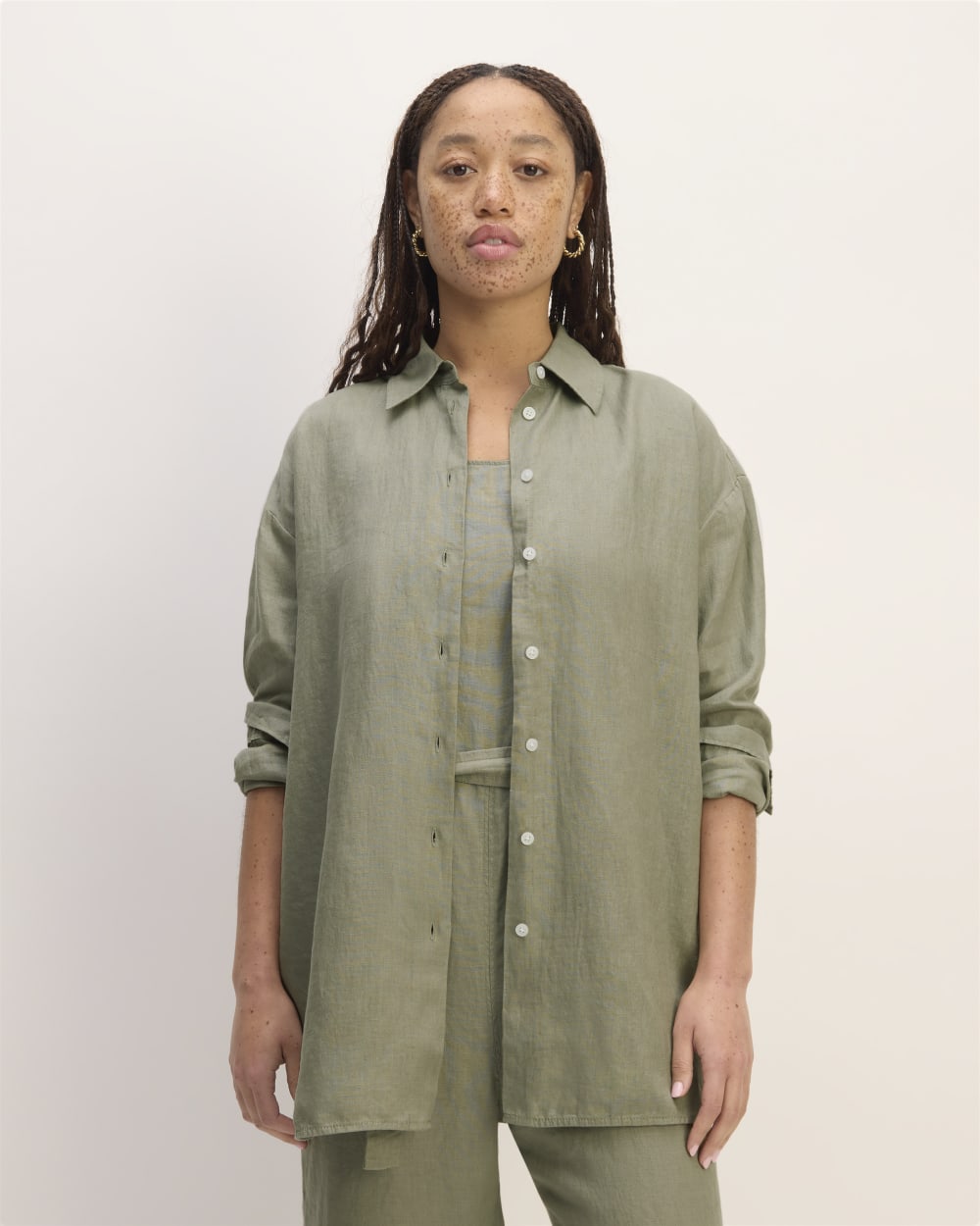 The Boyfriend Shirt in Linen in Sage Green — front view