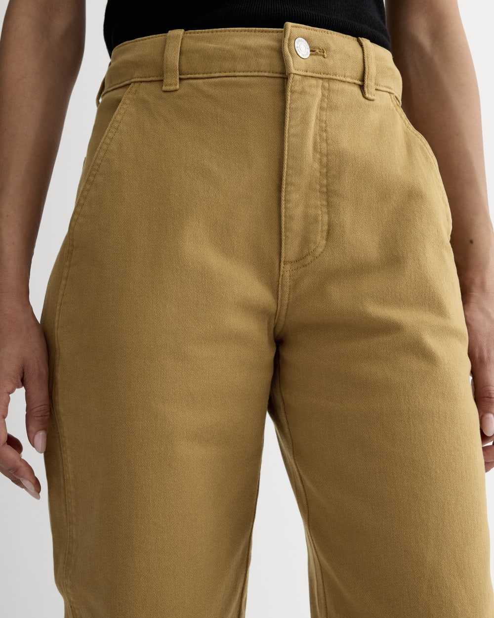 The Utility Barrel Pant in Oak Brown — detail view