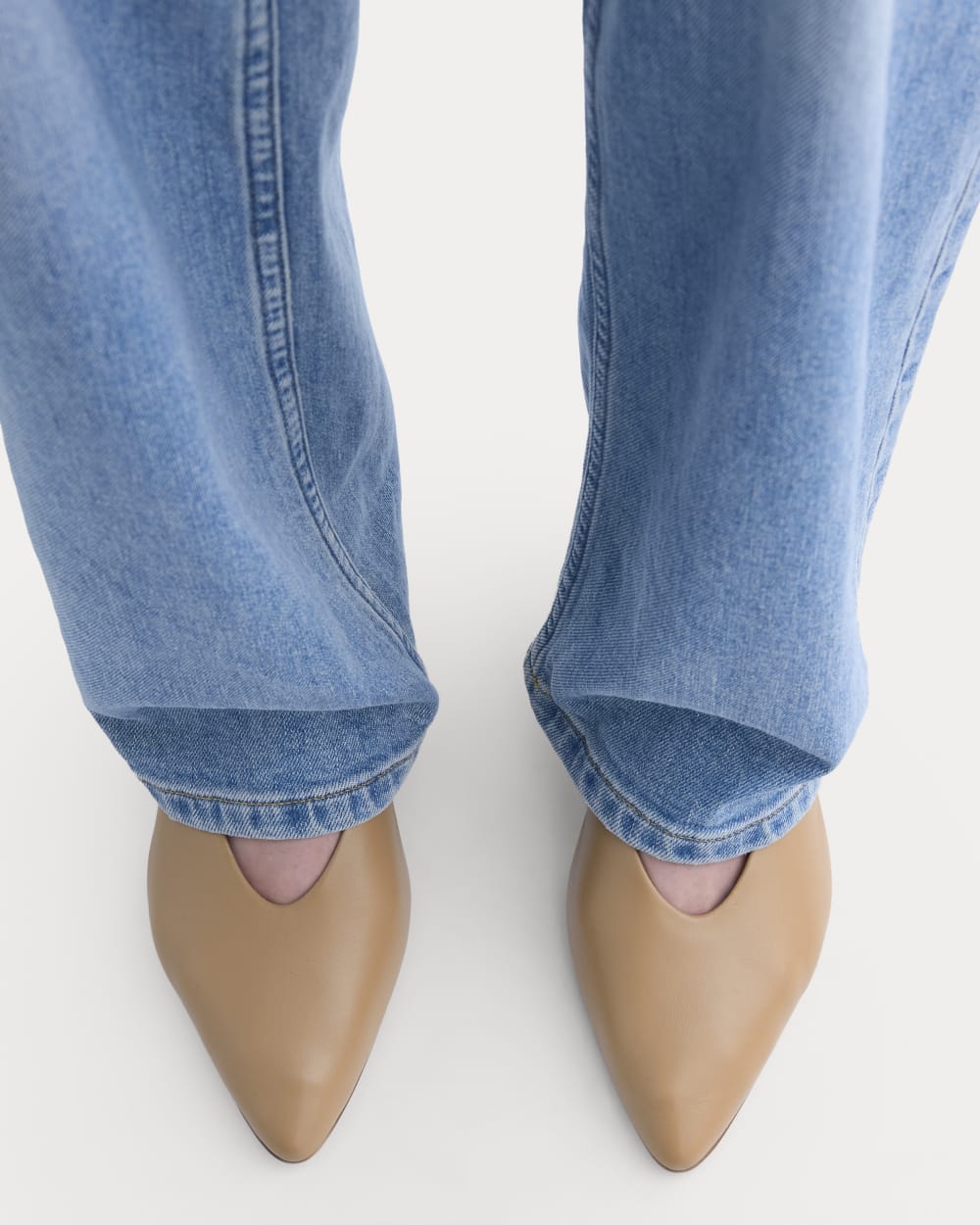 Made in Italy Almond-Toe Pump in Affogato — detail view