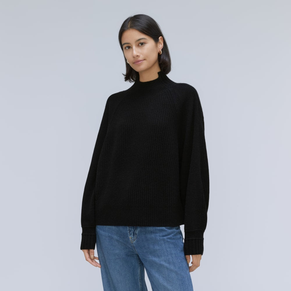 The Cashmere Ribbed Turtleneck in Black — detail view