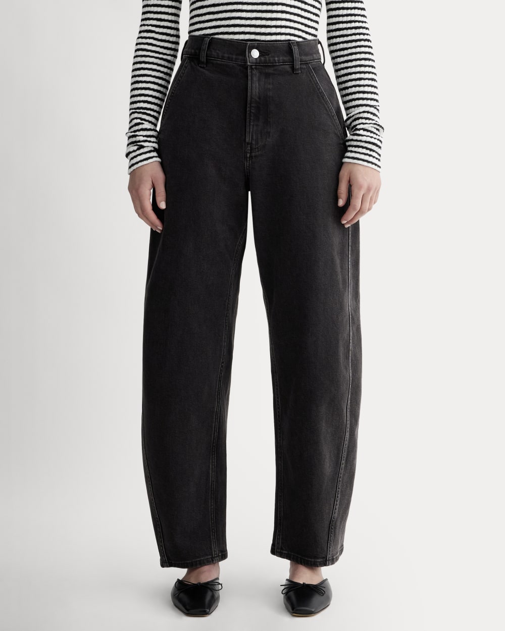 The Way-High® Twist Curve Jean in Washed Black — detail view
