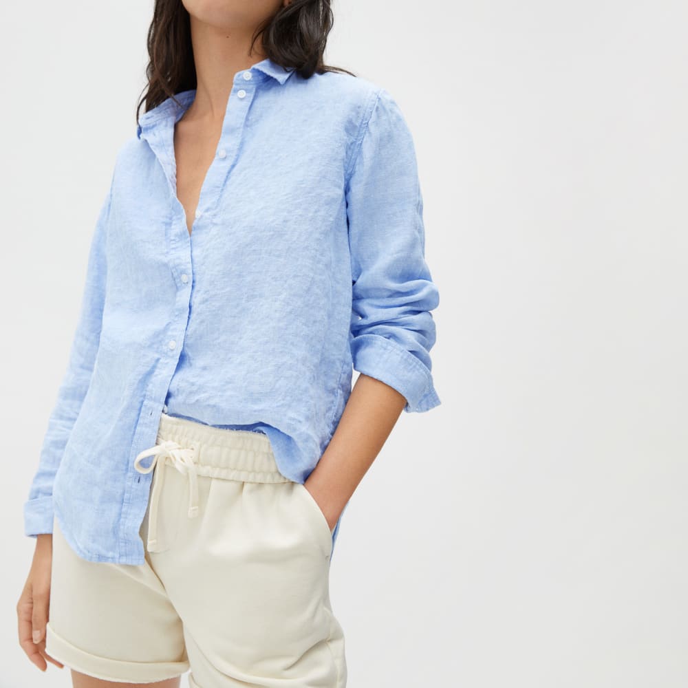 The Must-Have Shirt in Linen in Classic Blue — detail view