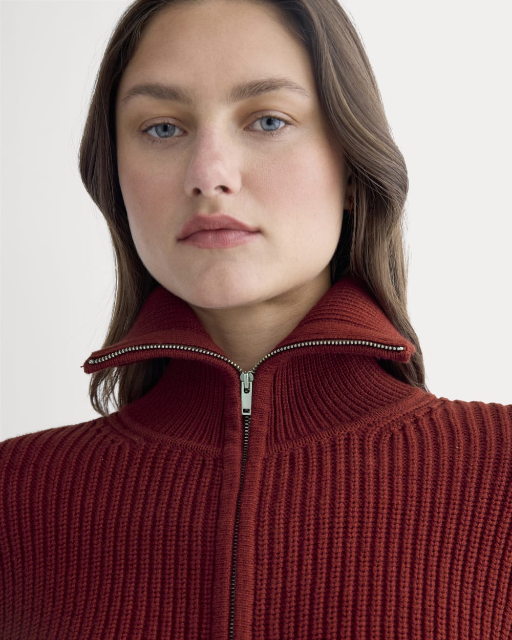 The Full-Zip Sweater in Everyday Cotton in Merlot — detail view