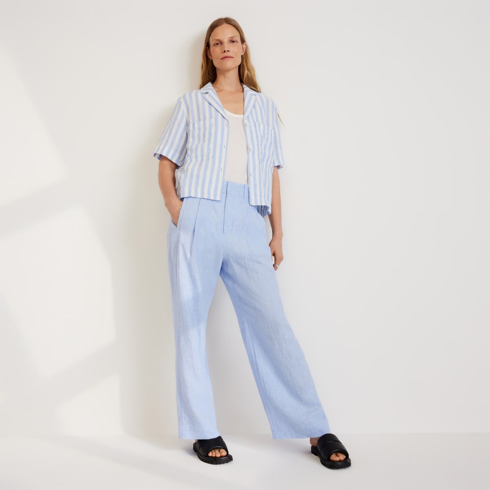 The Linen Workwear Shirt in Blue / White — detail view