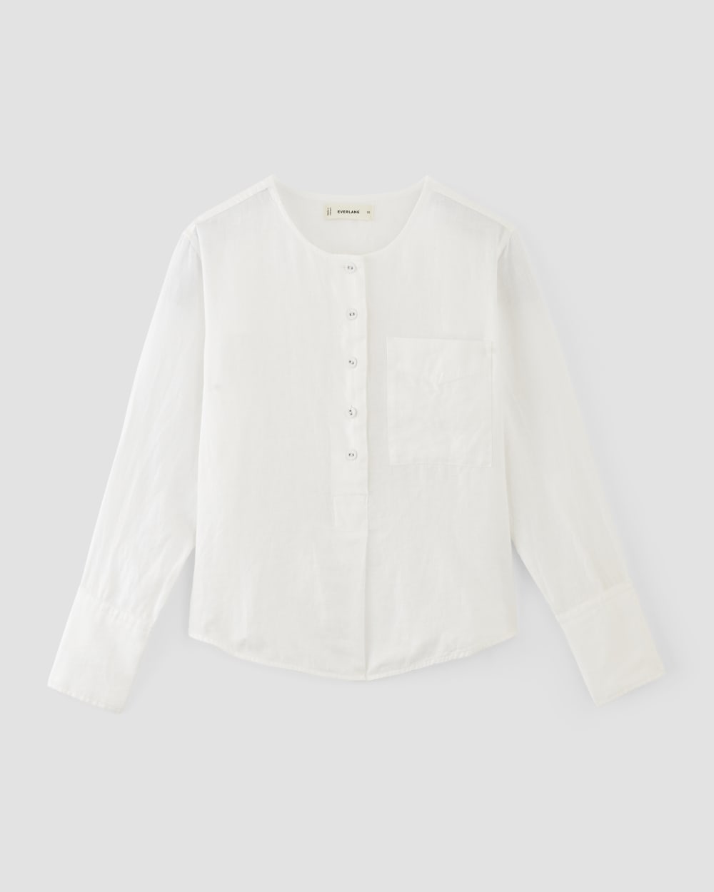 The Popover Shirt in Linen in White — alternate view