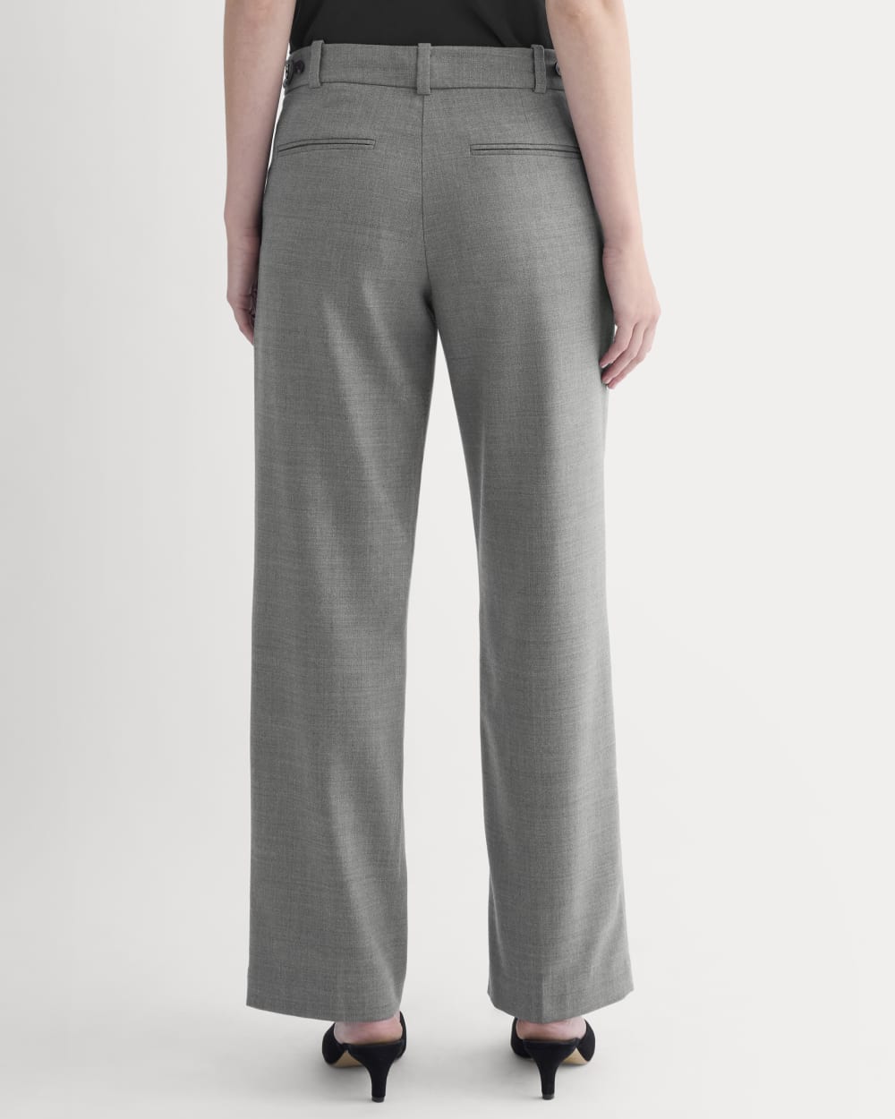 Straight-Leg Trouser in Tailor Twill in Heather Graphite — detail view