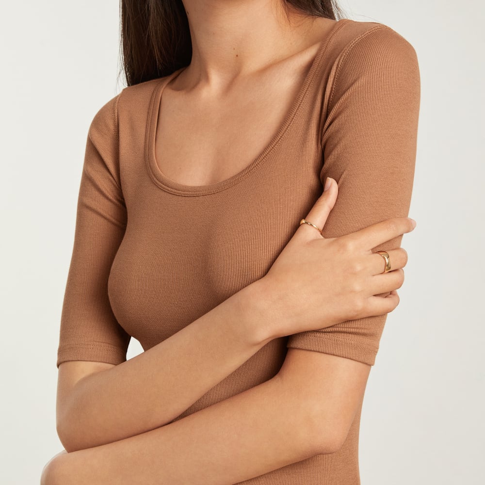 The Luxe Micro-Rib Scoop-Neck Tee in Tawny Brown — detail view