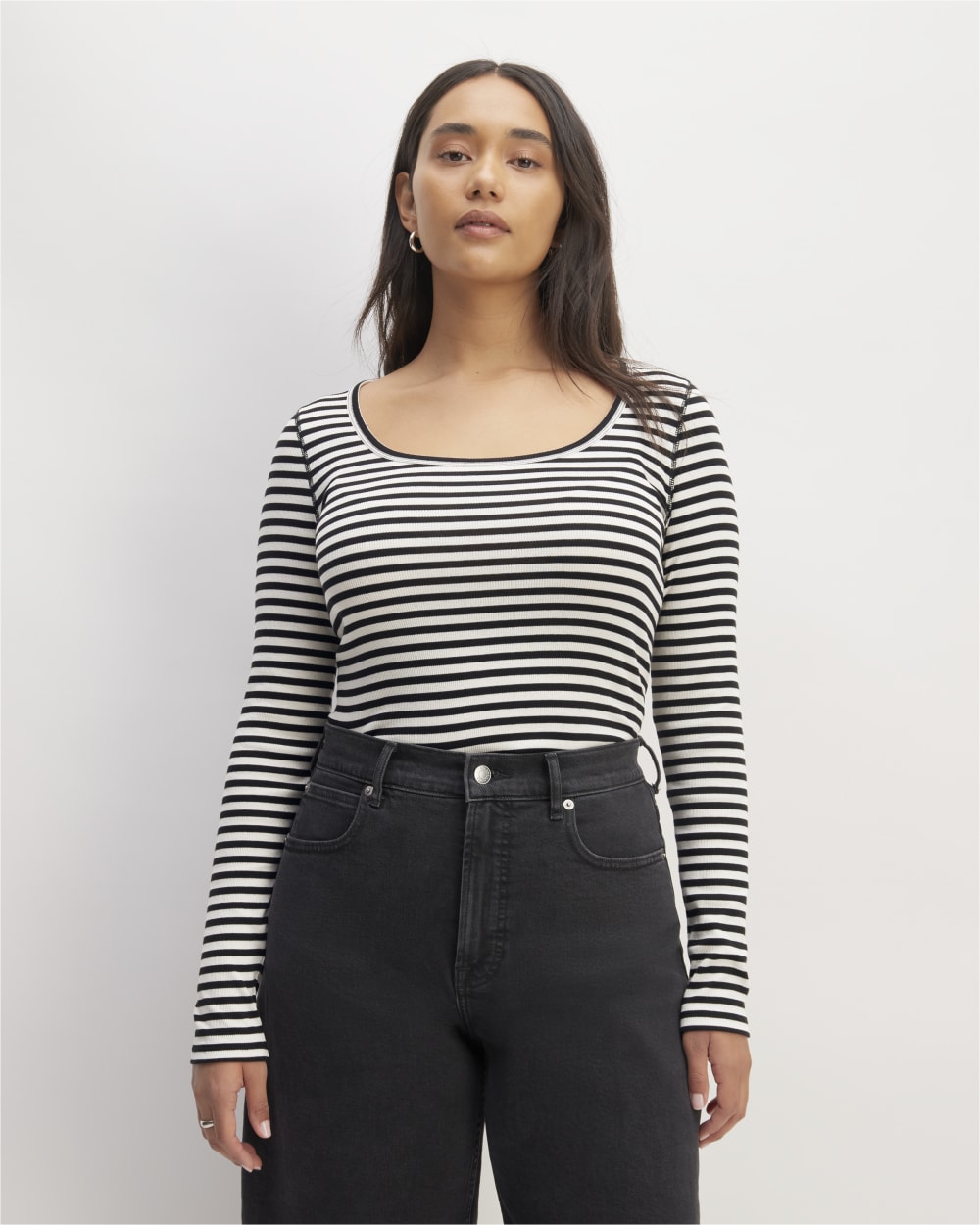 The Luxe Rib Long-Sleeve Scoop-Neck Tee in Bone / Black — detail view