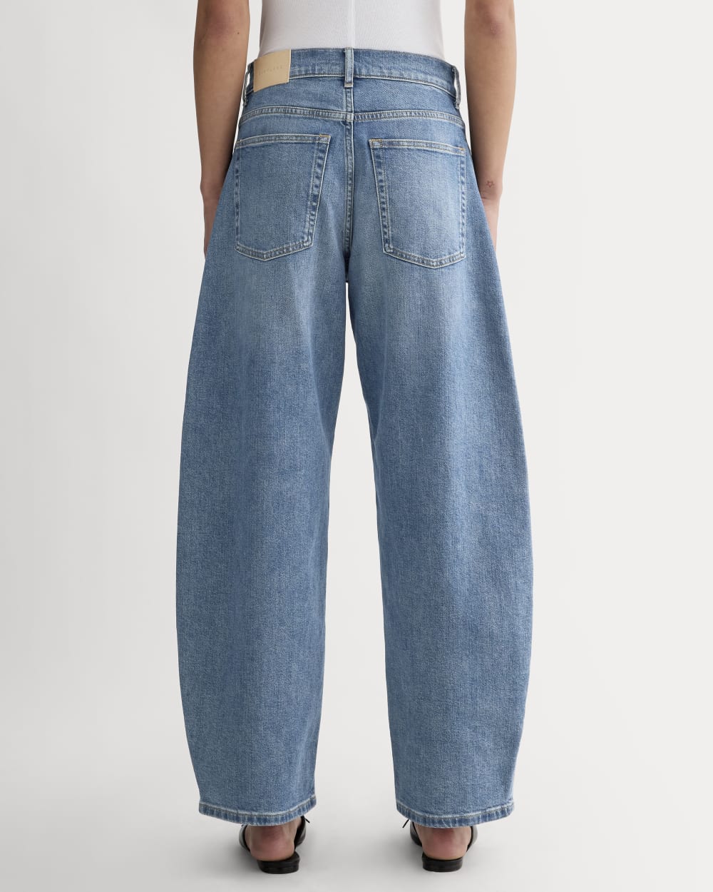 The Way-High® Curve Jean in Vintage Blue — detail view