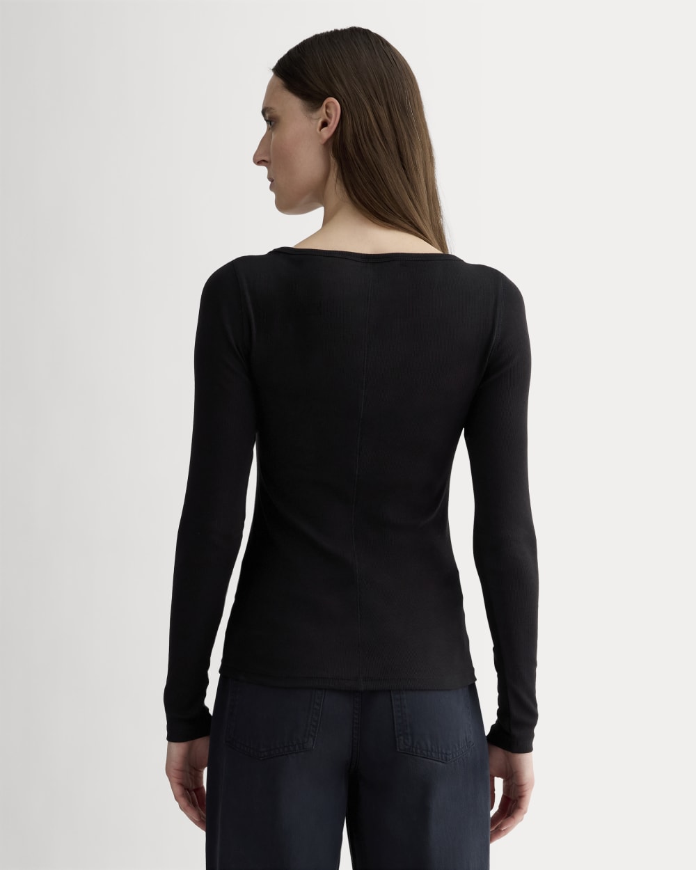 The Luxe Rib Long-Sleeve Scoop-Neck Tee in Black — detail view