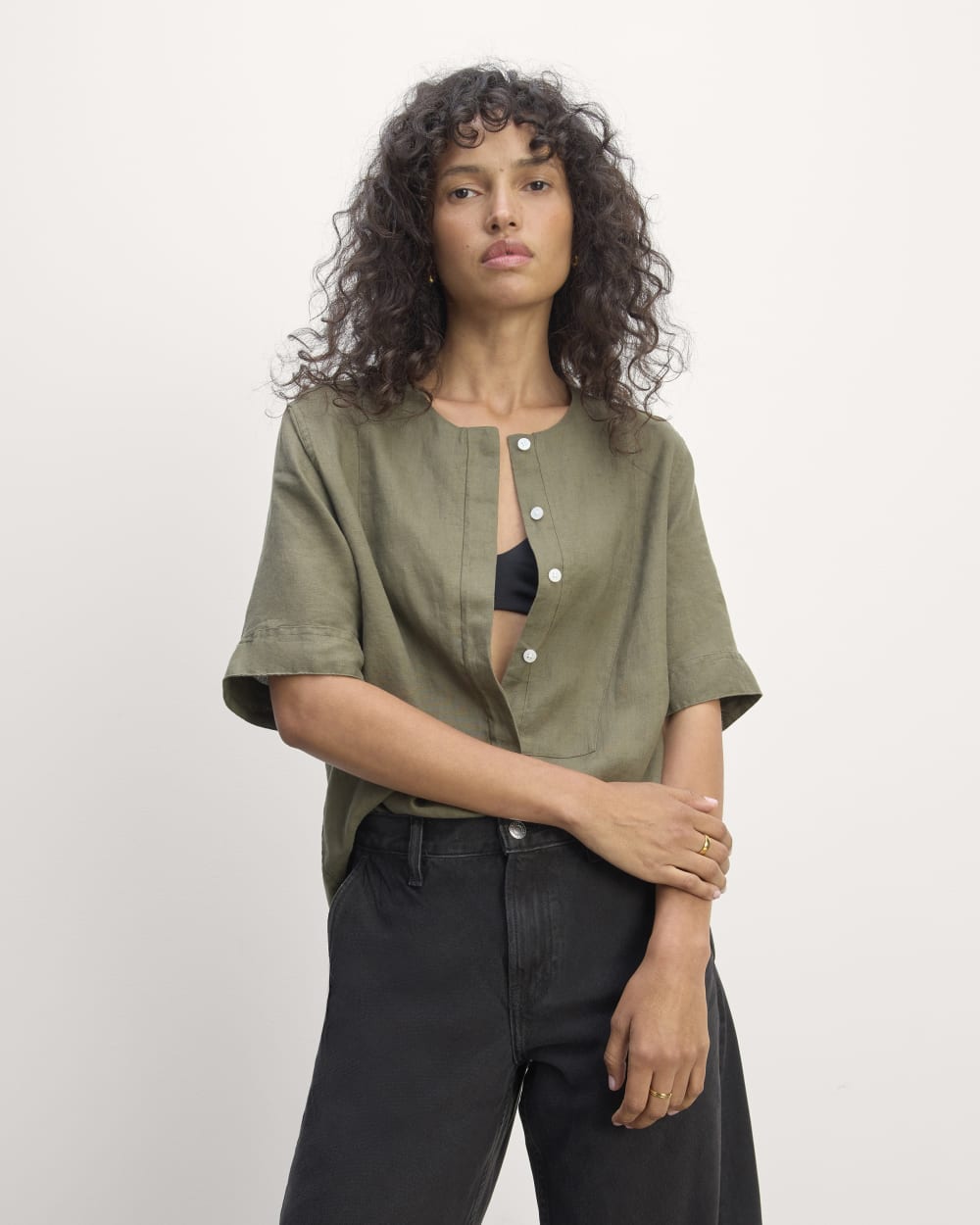 The Bib Shirt in Linen in Kalamata — front view