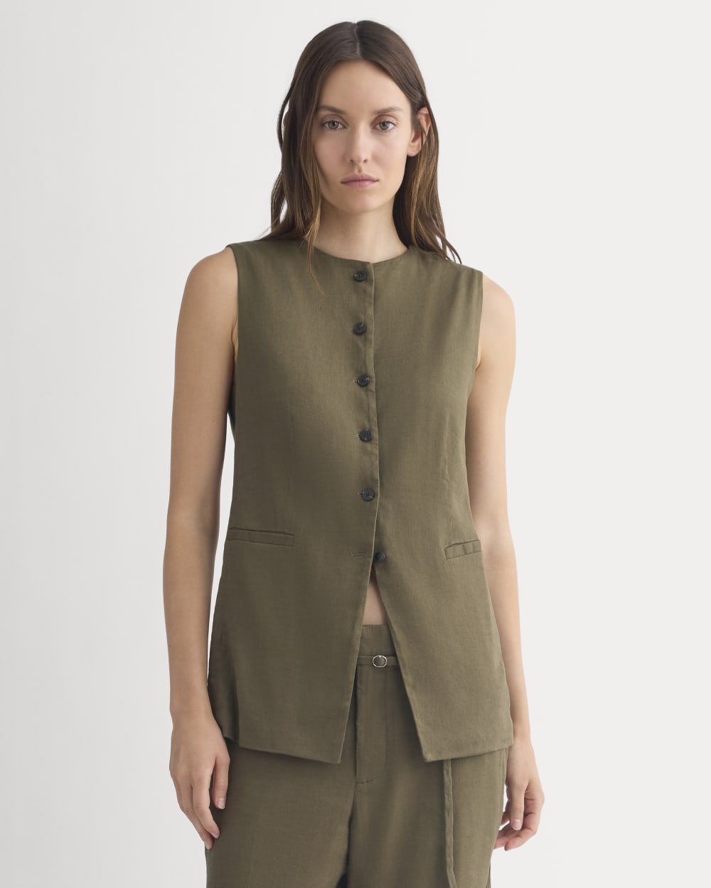 Long Vest in Stretch Linen in Beech — front view