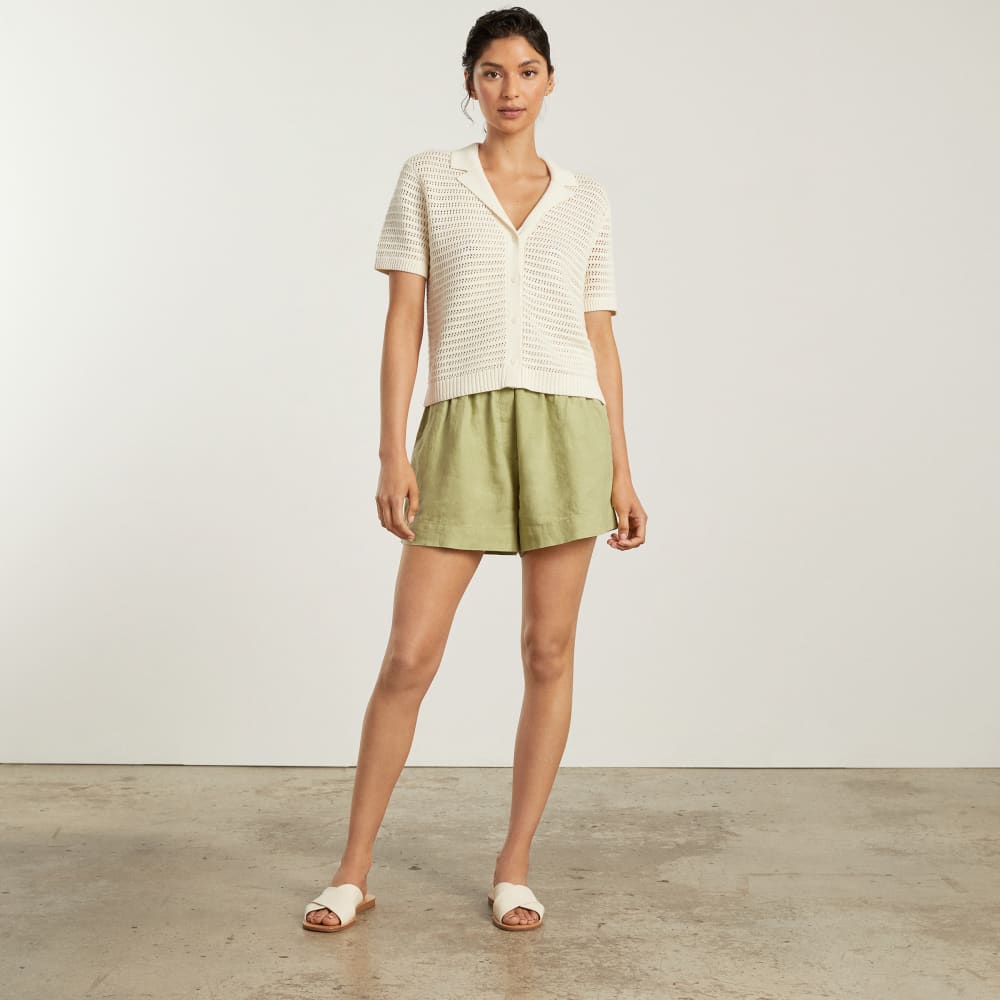 The Linen Boxer Short in Leek — detail view