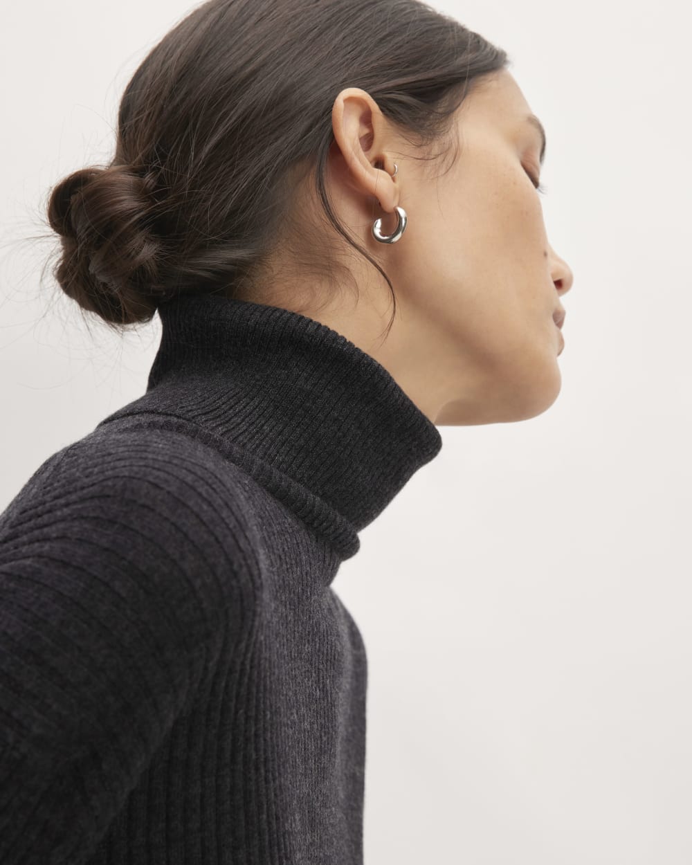 The Cotton-Merino Turtleneck Dress in Heather Charcoal — detail view