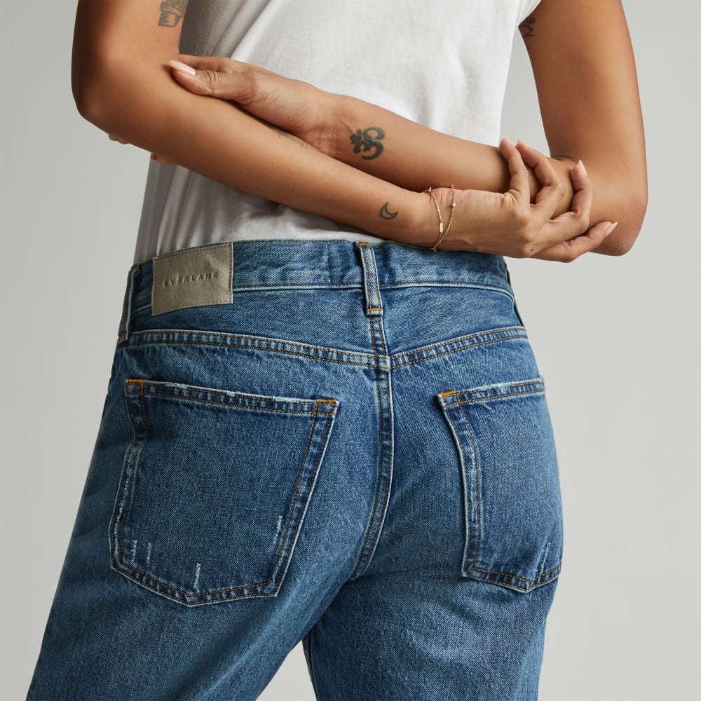 The Rigid Slouch Jean in Washed Indigo — detail view