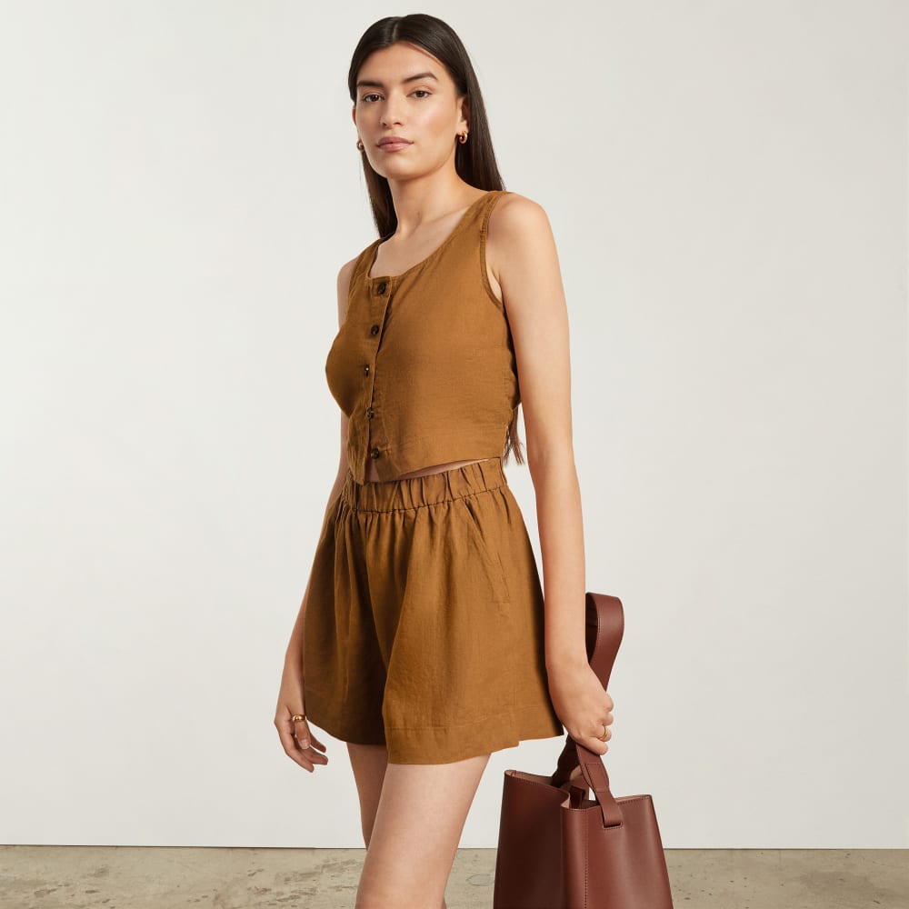 The Linen Boxer Short in Tawny Brown — detail view