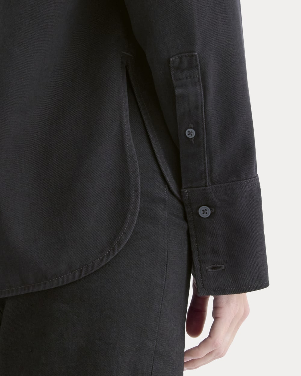 Boxy Shirt in Buttersoft in Black — detail view