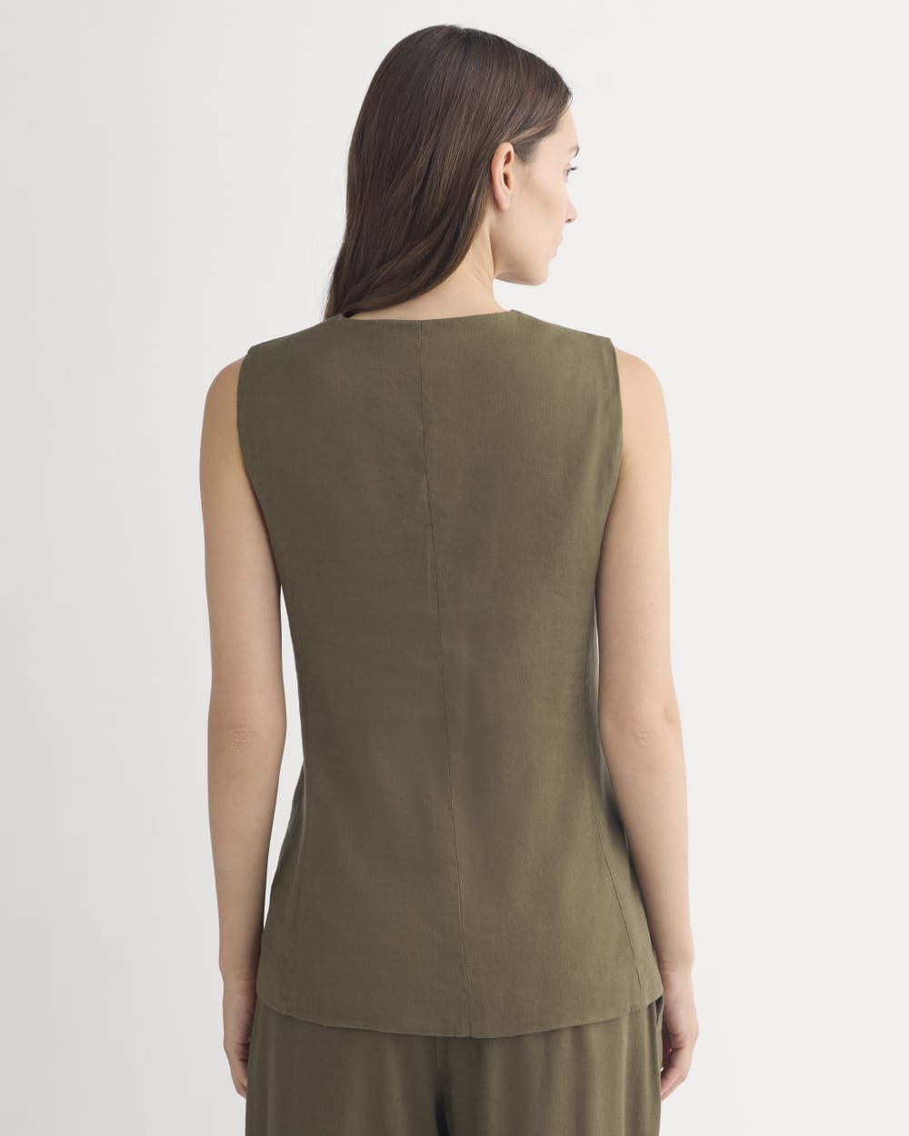 Long Vest in Stretch Linen in Beech — detail view