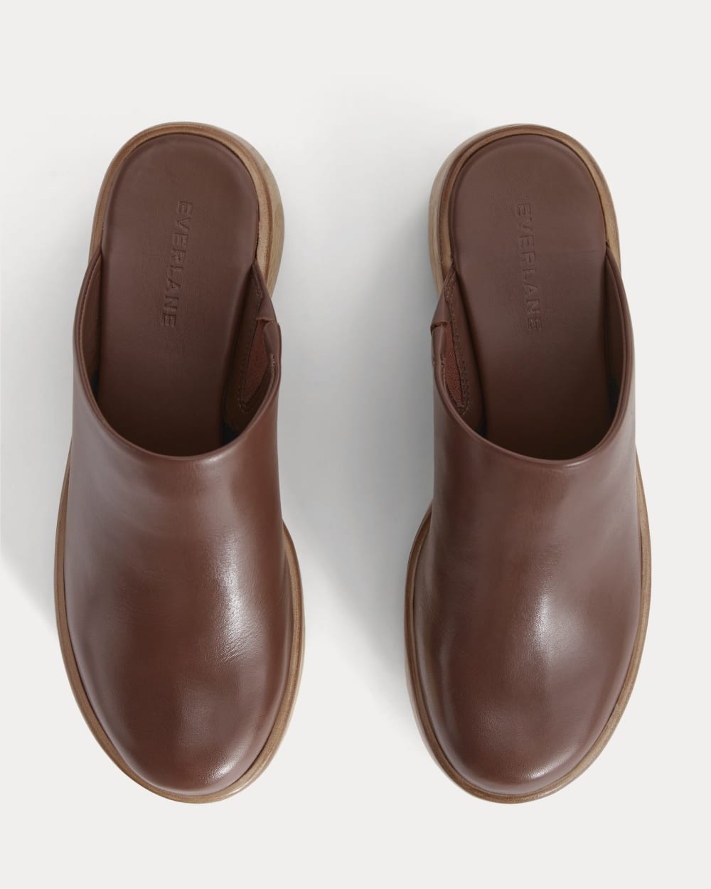 The Wooden Puffa Clog in Rum — detail view