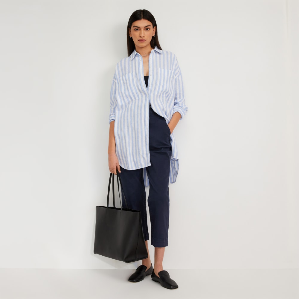 The Way-Long Linen Shirt in Blue / White — detail view