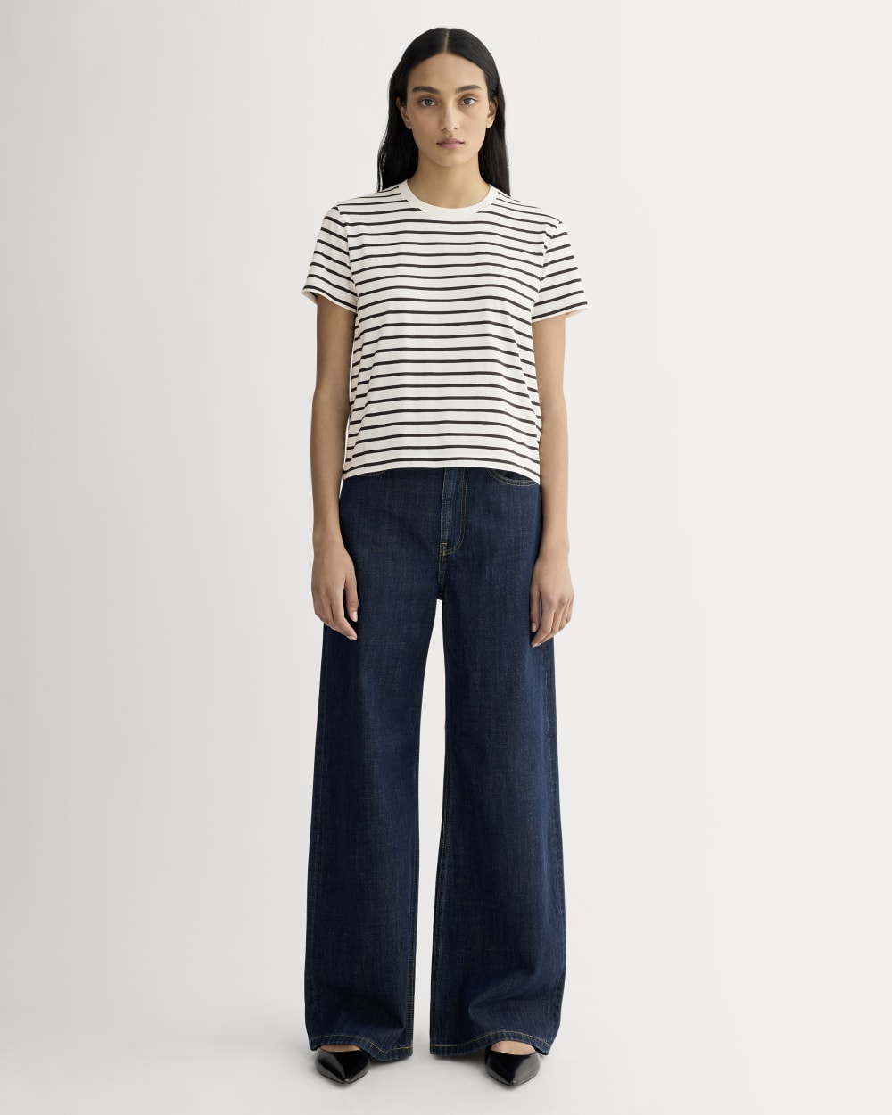 The Box-Cut Tee in Essential Cotton in Bone / Black — detail view