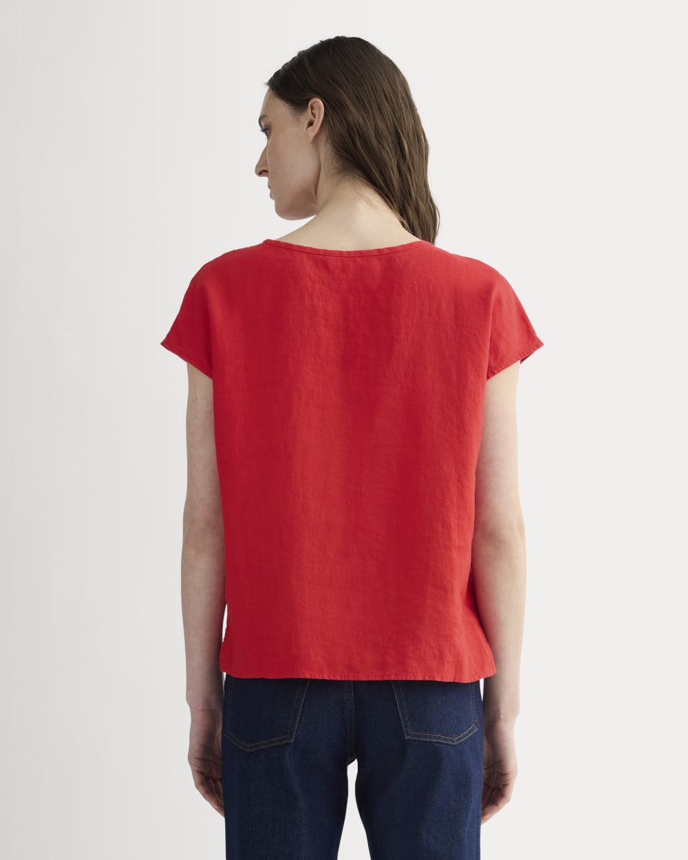 The Muscle Top in Linen in Classic Red — detail view