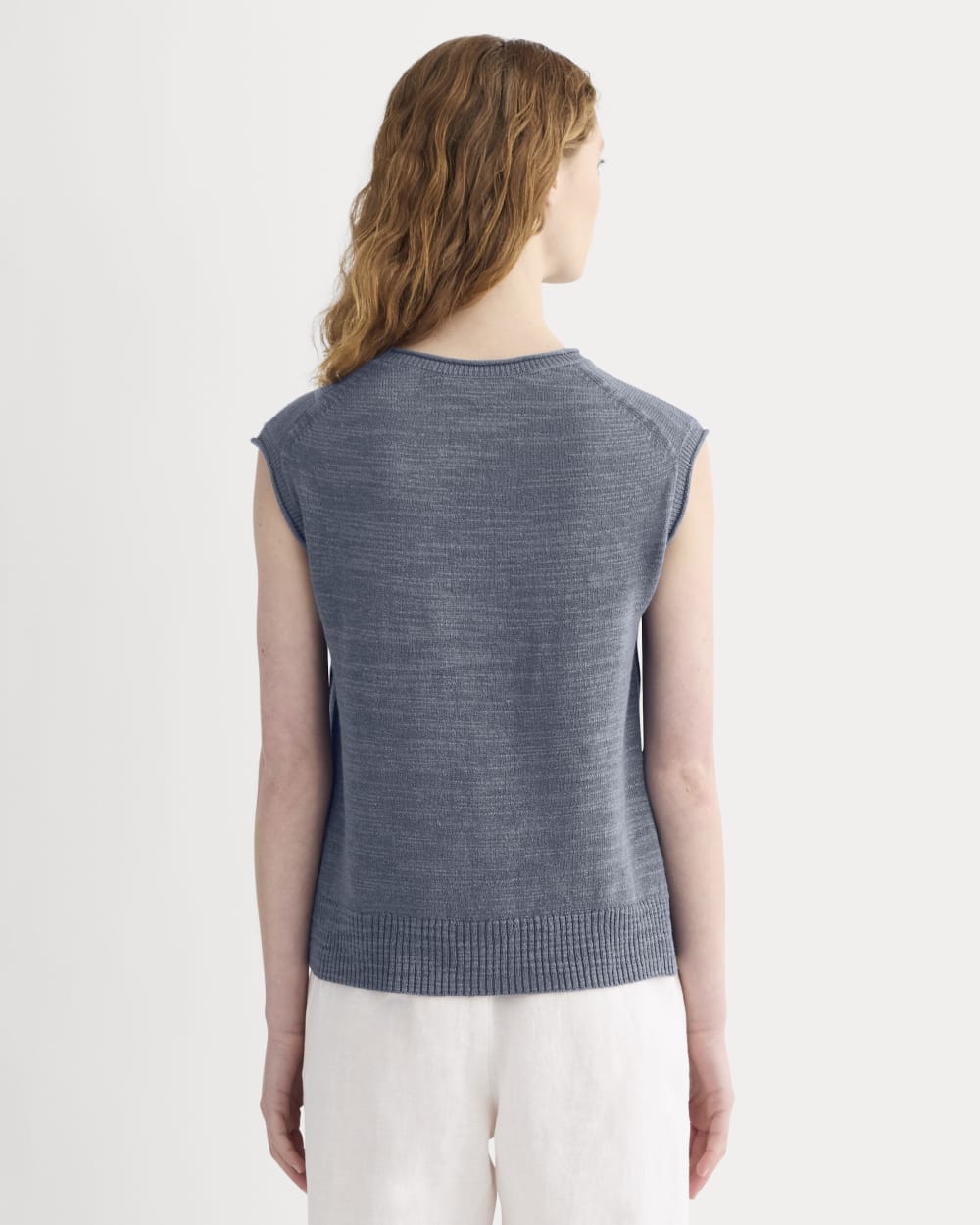 The Muscle Sweater in Cotton Linen in Indigo — detail view