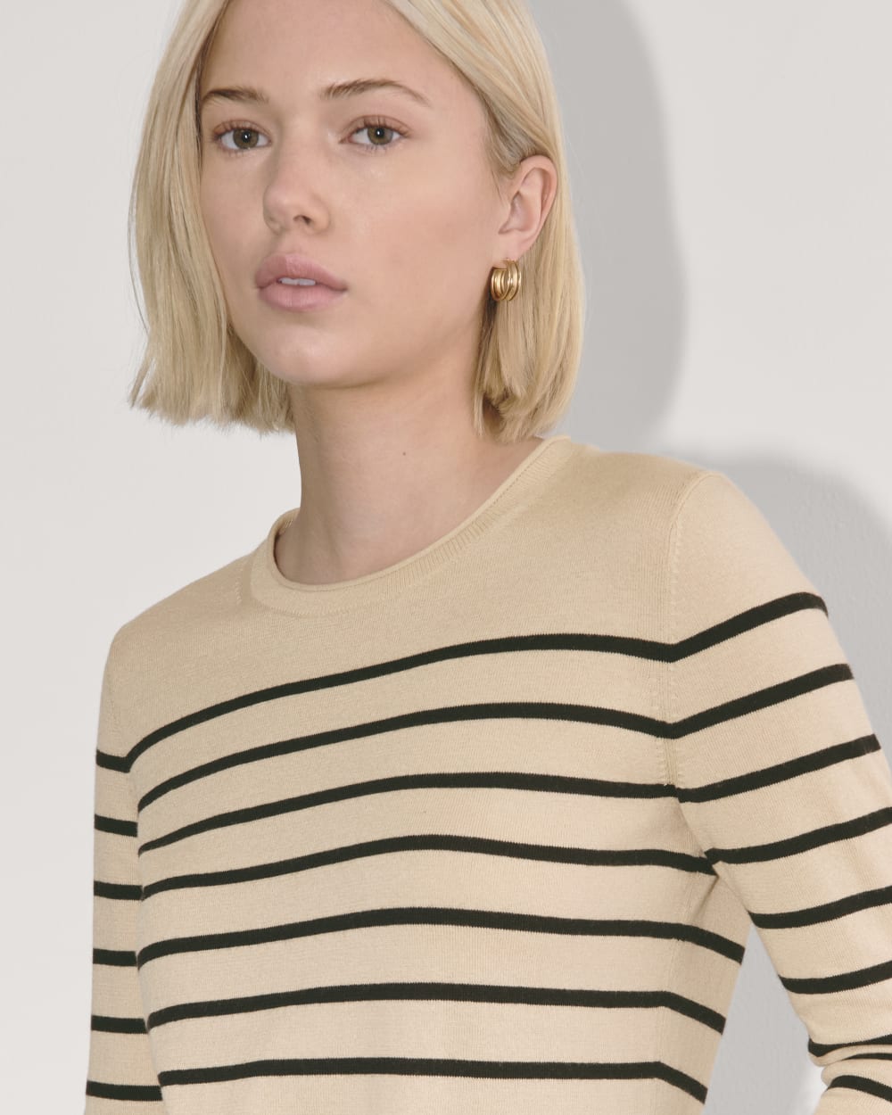 The Crew in Cotton Cashmere in Powder / Black — alternate view