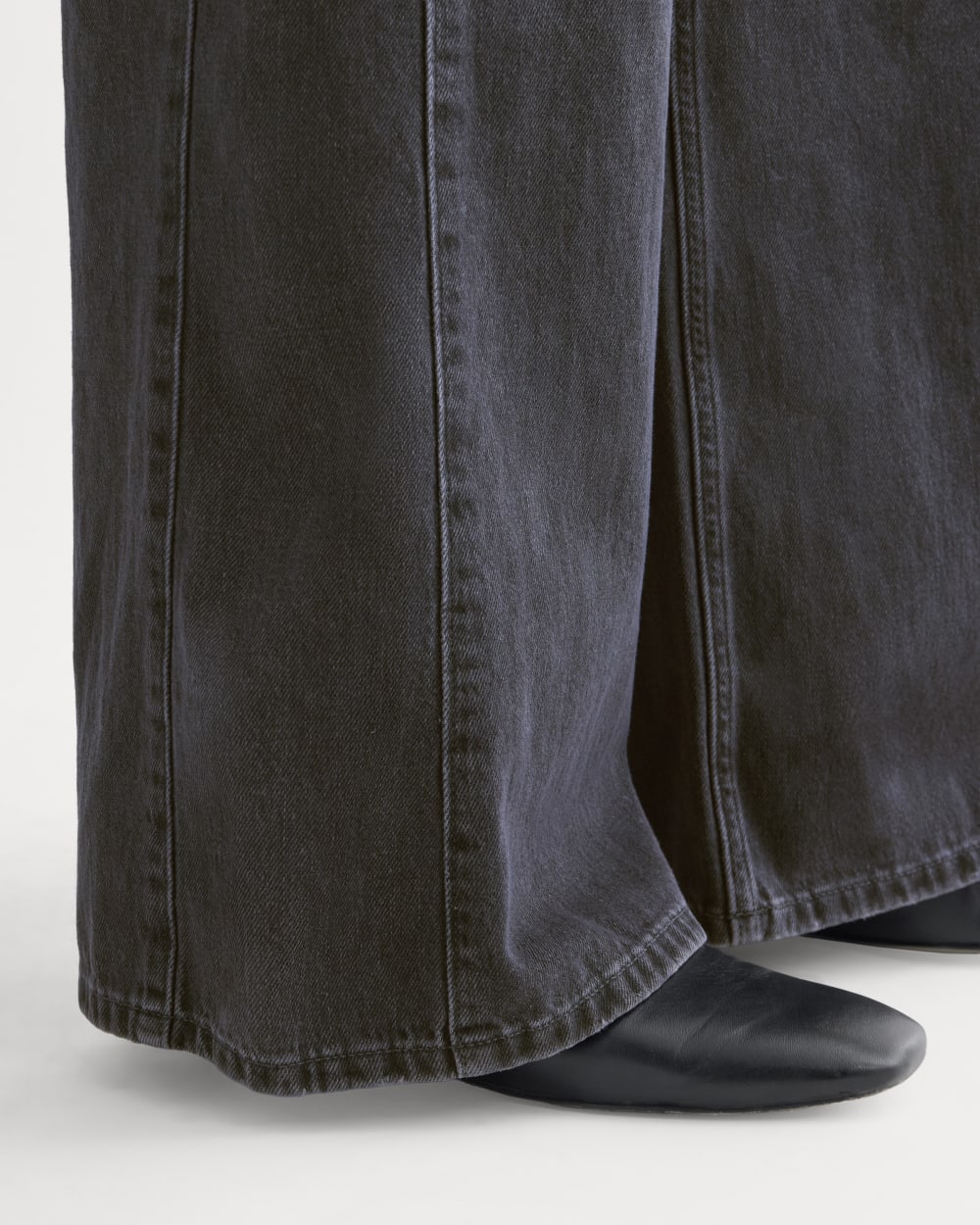 Paneled Ultra Wide-Leg Jean in Twilight — detail view