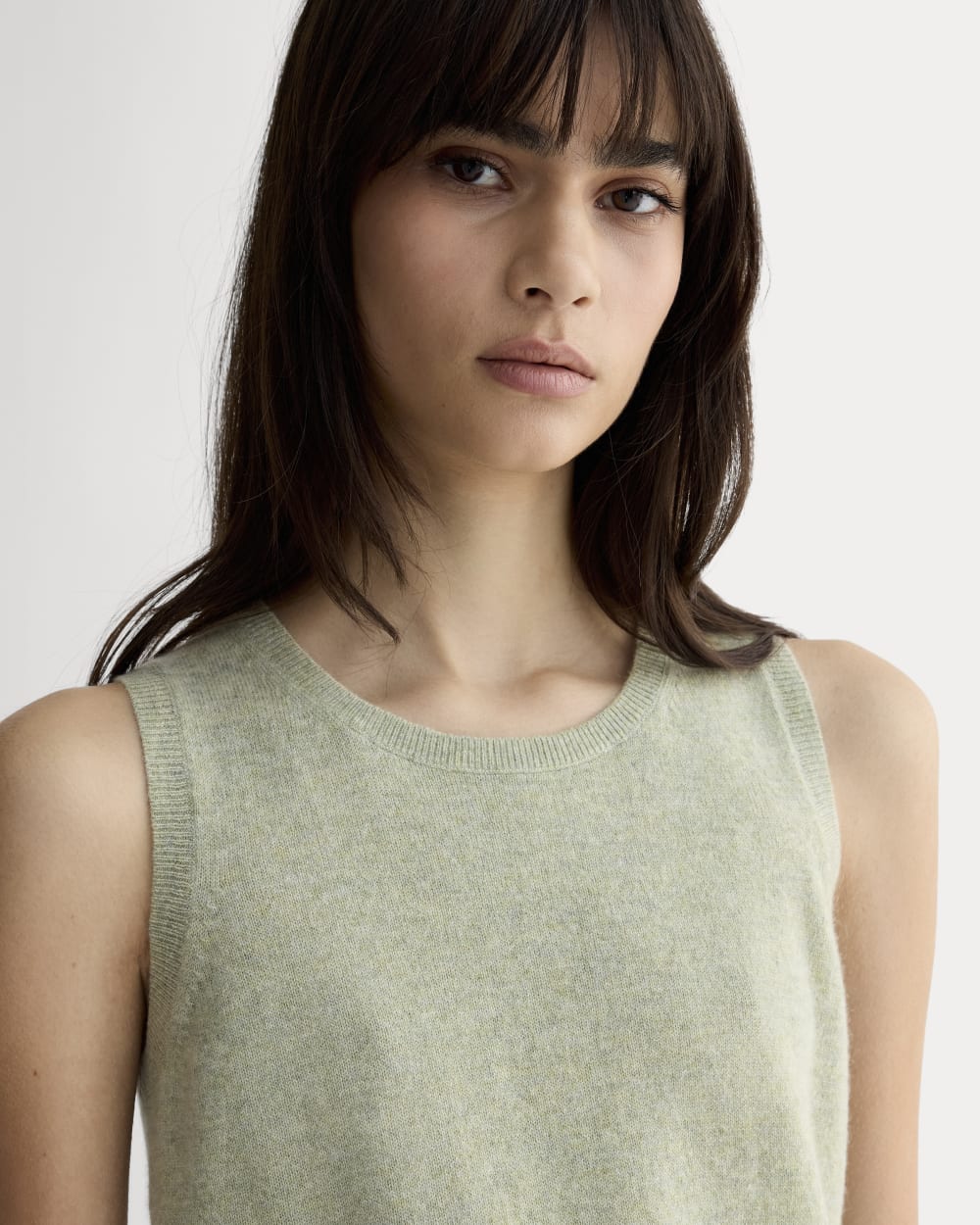 The Classic Tank in Cashmere in Light Heathered Moss — detail view