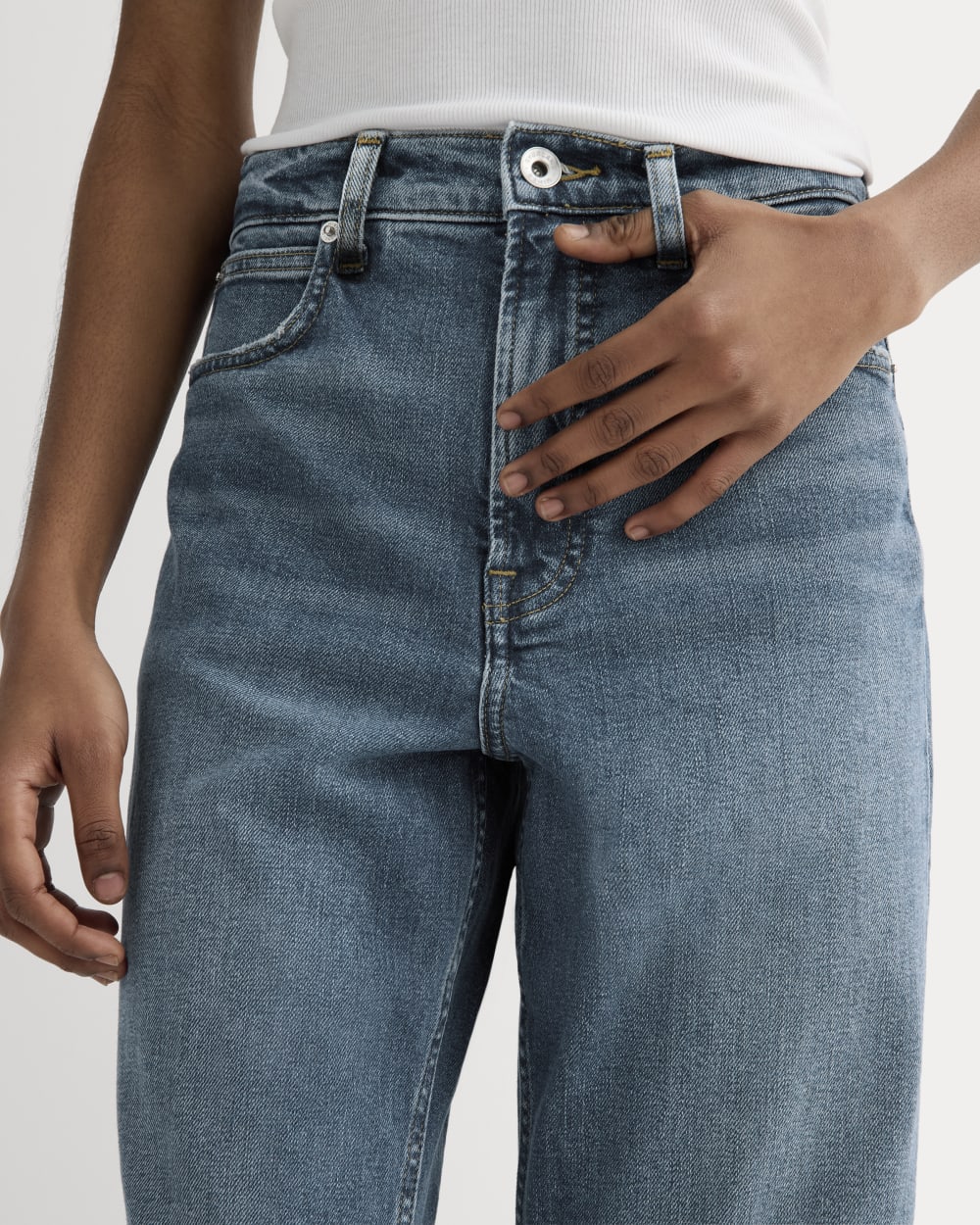 The Way-High® Jean 2.0 in Washed Indigo — detail view