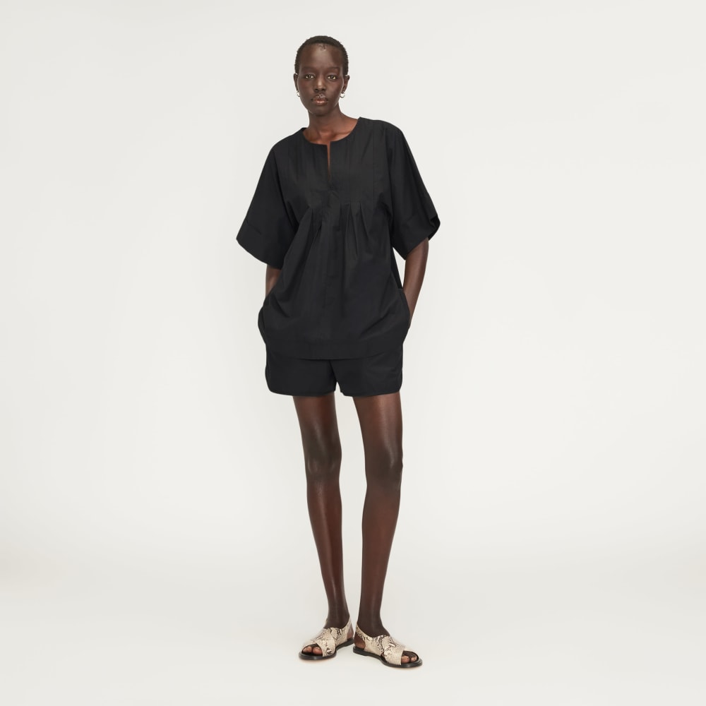 The Poplin Tunic in Black — detail view