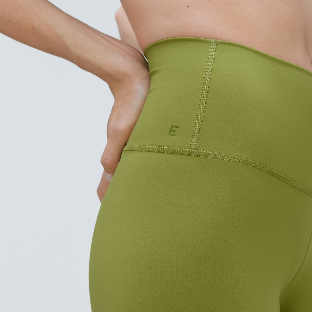 The Perform Bike Short in Pear — detail view
