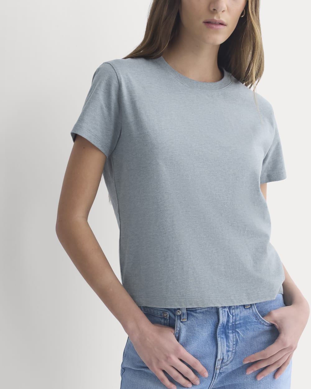 The Box-Cut Tee in Essential Cotton in Heathered Sea — detail view