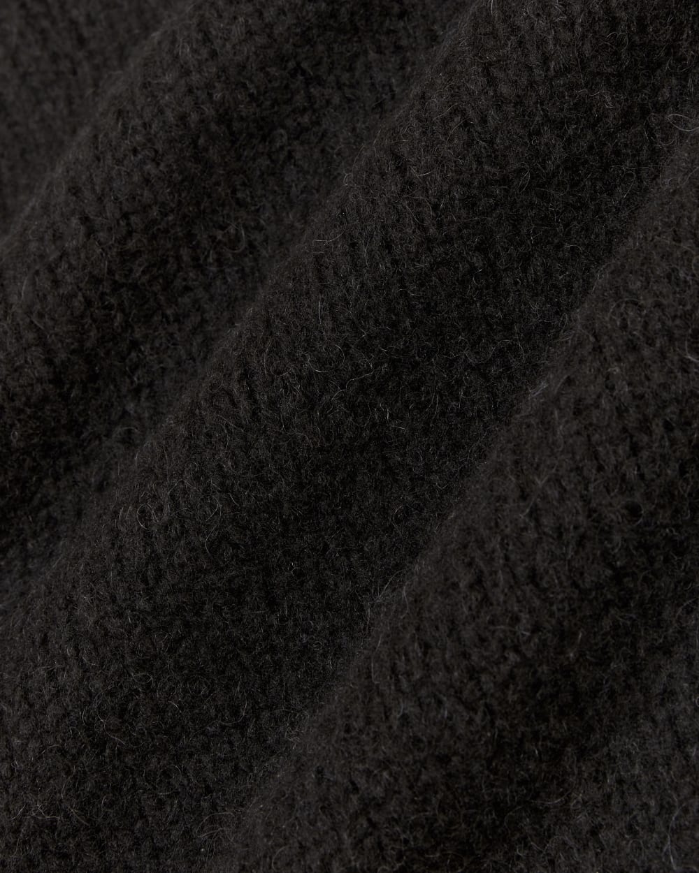 The Relaxed Crew in Cloud in Black — detail view