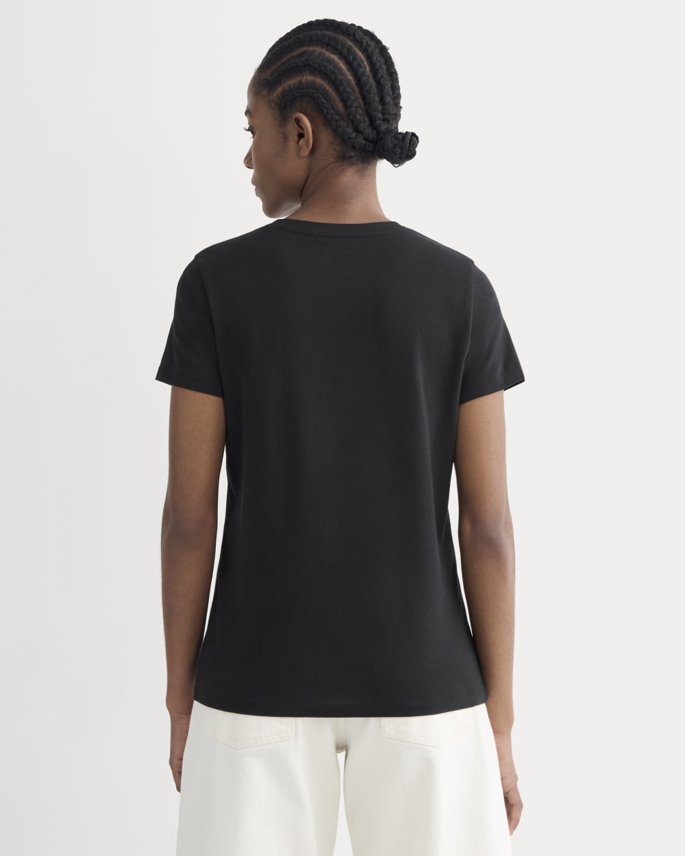 The Slim V-Neck Tee in Essential Cotton in Black — detail view