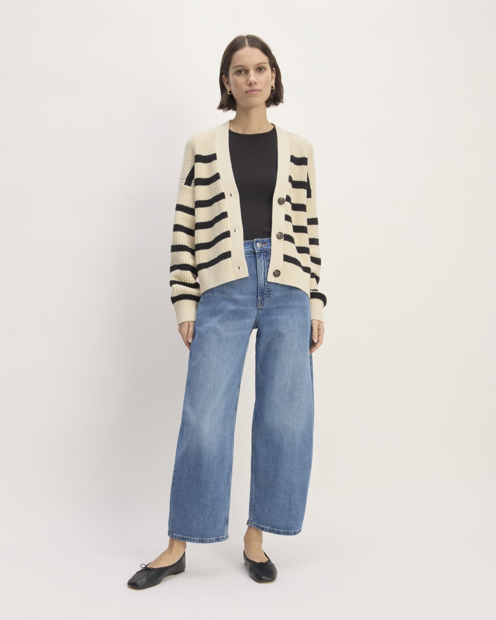 The Boxy Cardigan in Everyday Cotton in Canvas / Black — detail view